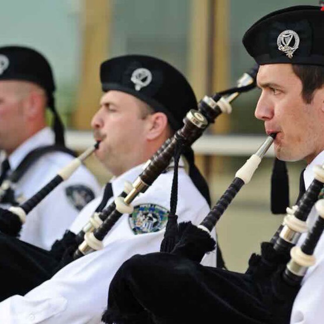 aurora police department pipes and drums